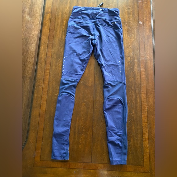 Women’s Nike Dri-Fit in Blue XS - Picture 2 of 4